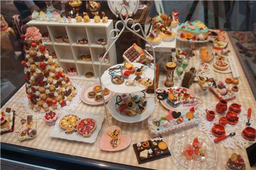A table full of sweet clay items
