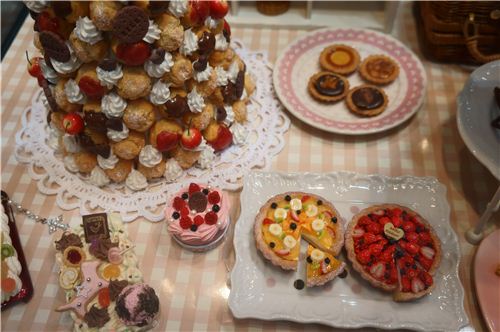 Yummy looking fruit tarts